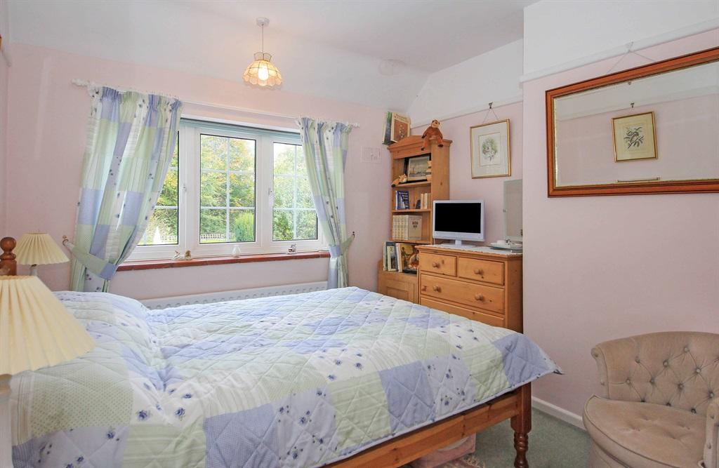 3 bedroom semidetached house for sale in West View, Wimborne St. Giles