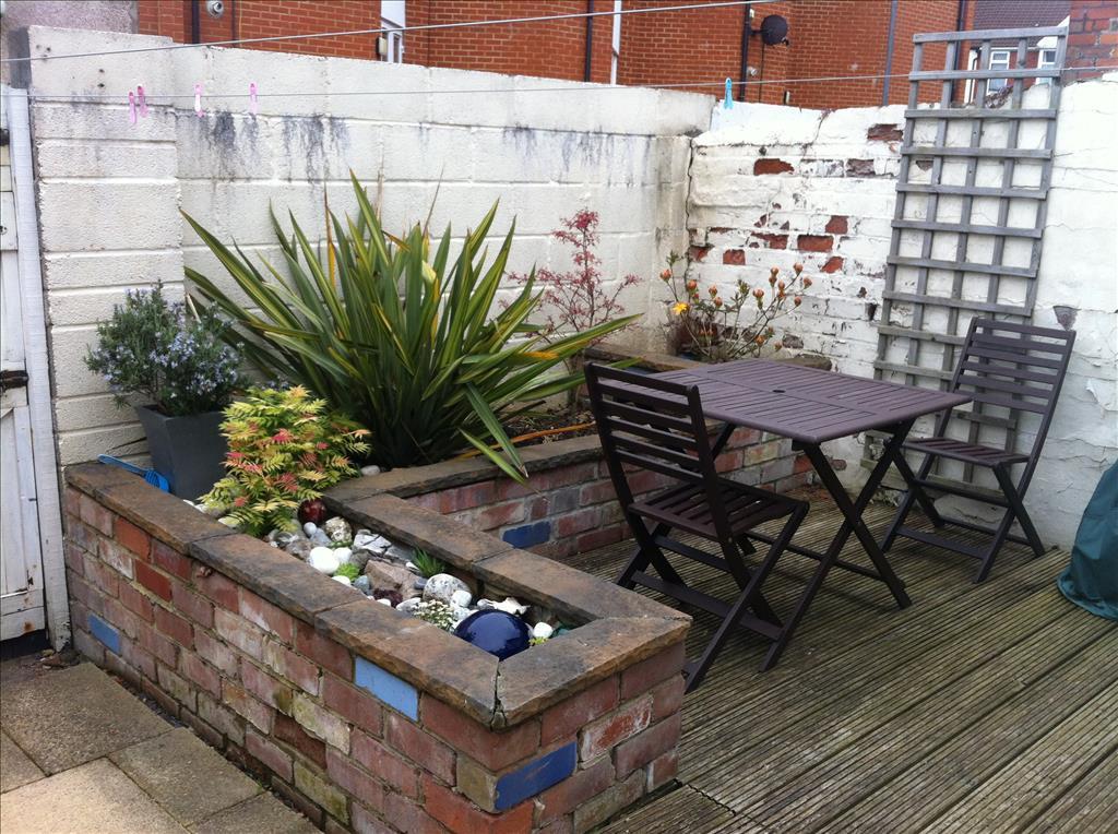 2 bedroom terraced house for sale in Margate Street, Victoria Park