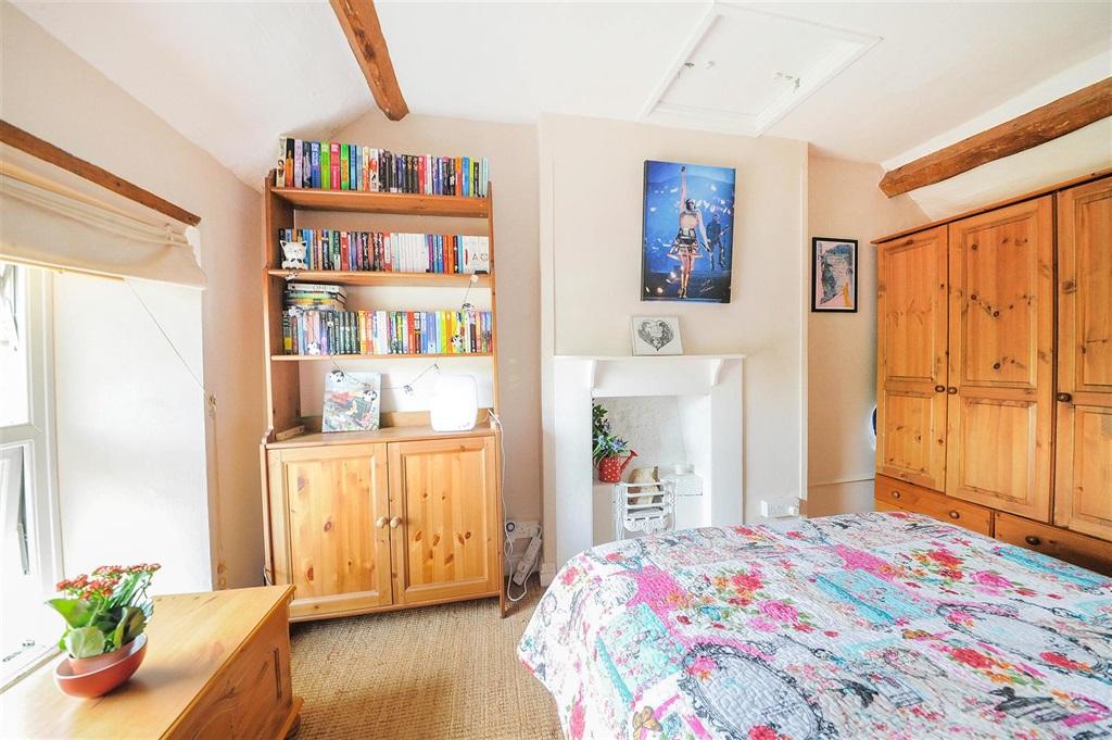 2 bedroom character property for sale in Kington St. Michael