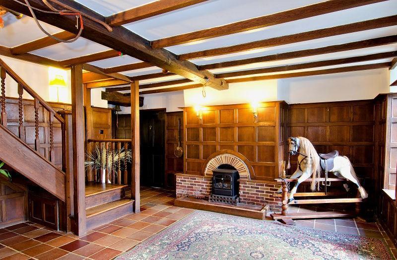 6 bedroom detached house for sale in Hollow Meadows, Sheffield, S6