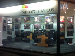 Barnard Marcus Logo