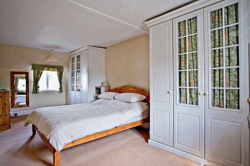 4 bedroom detached house for sale in The Street, Stisted, Braintree, CM77