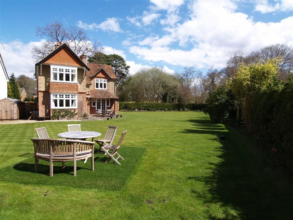 Land for sale in Red House Lane, Elstead, Surrey, GU8, GU8