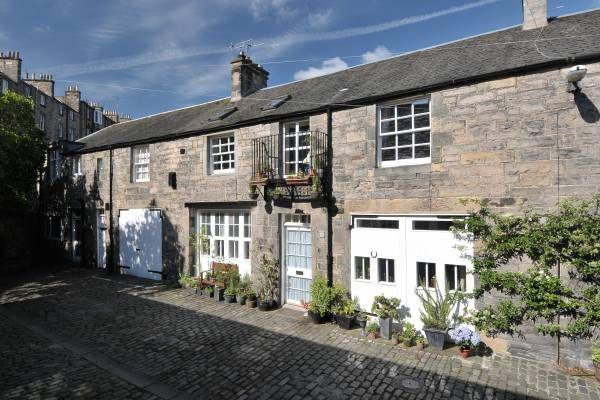 city retreat mews edinburgh city retreat mews edinburgh