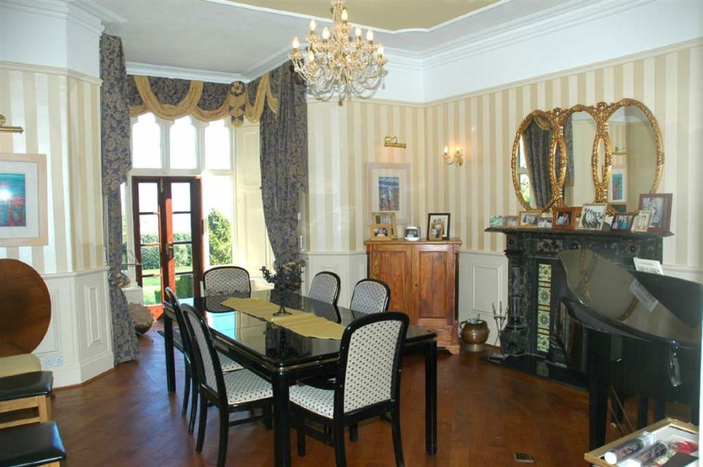 6 bedroom house for sale in Saundersfoot, SA69