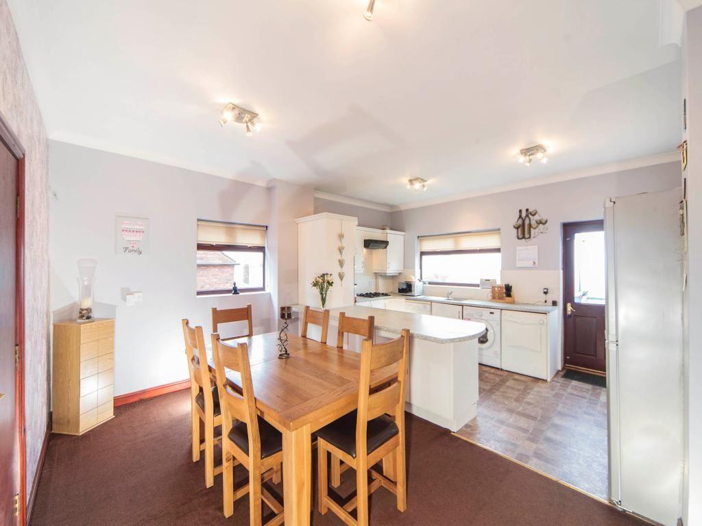 4 bedroom semidetached house for sale in Dingle Road, Upholland, Skelmersdale, WN8, WN8