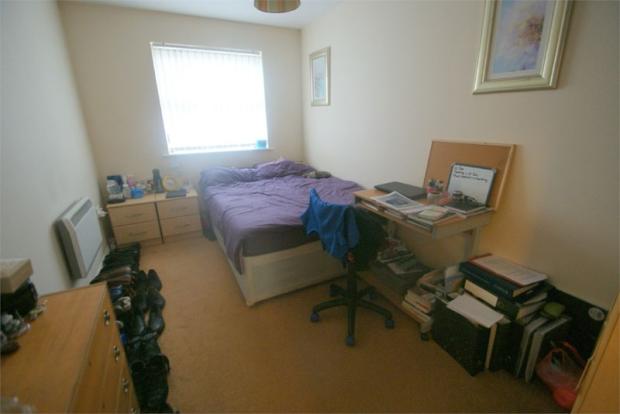 bedroom flat for sale in Chancellors Court, Liverpool, L8