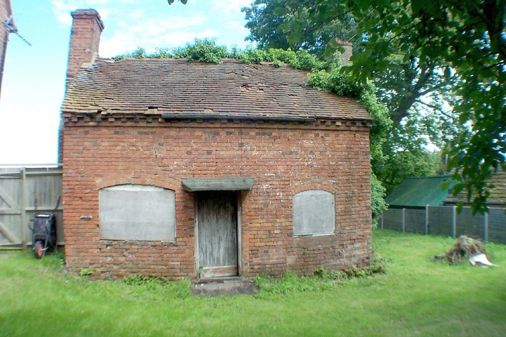 4 bedroom detached house for sale in Hill Top, Rockwell Lane, Rowney Green, Nr Alvechurch