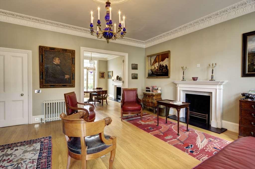 4 bedroom house for sale in Clarendon Road, Holland Park, W11