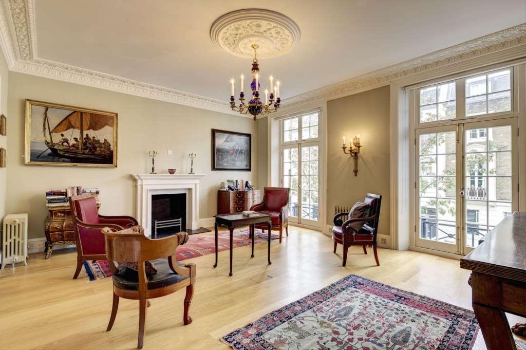 4 bedroom house for sale in Clarendon Road, Holland Park, W11