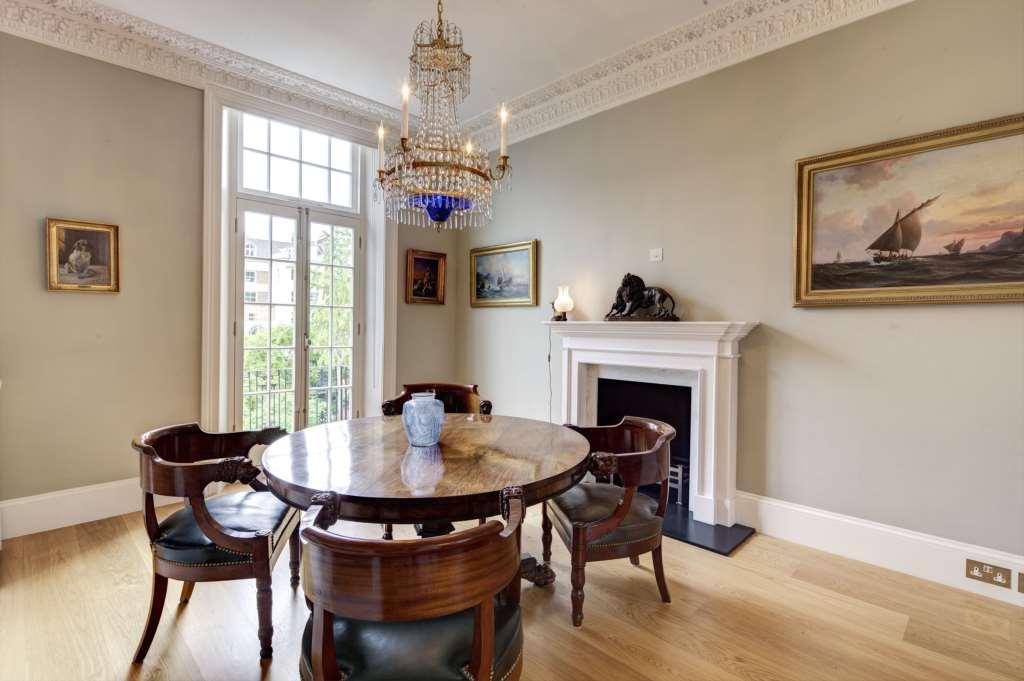 4 bedroom house for sale in Clarendon Road, Holland Park, W11