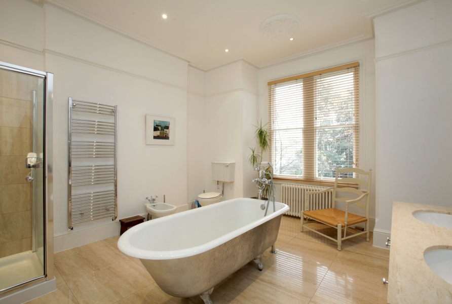 6 bedroom house for sale in Kew Gardens Road, TW9