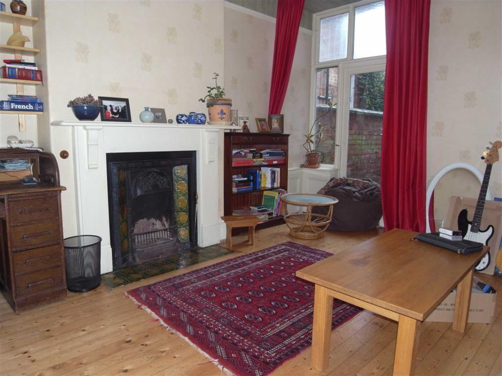 5 bedroom town house for sale in Cleveland Terrace, Darlington, DL3