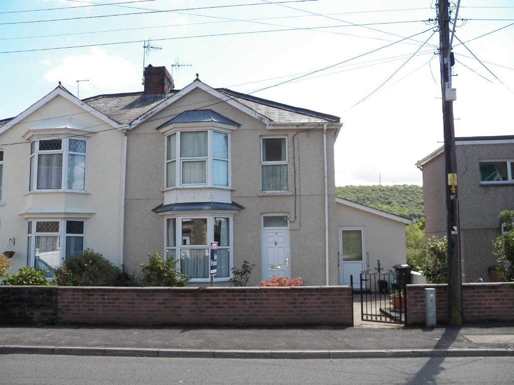 3 bedroom semidetached house for sale in Brecon Road, Pontardawe