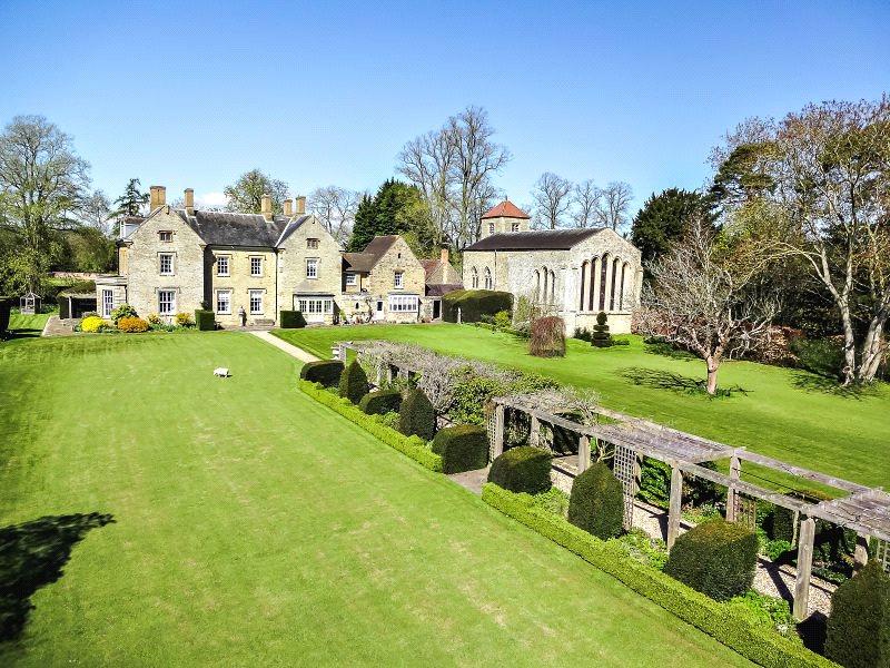 7 bedroom detached house for sale in Buckingham, Buckinghamshire, MK18