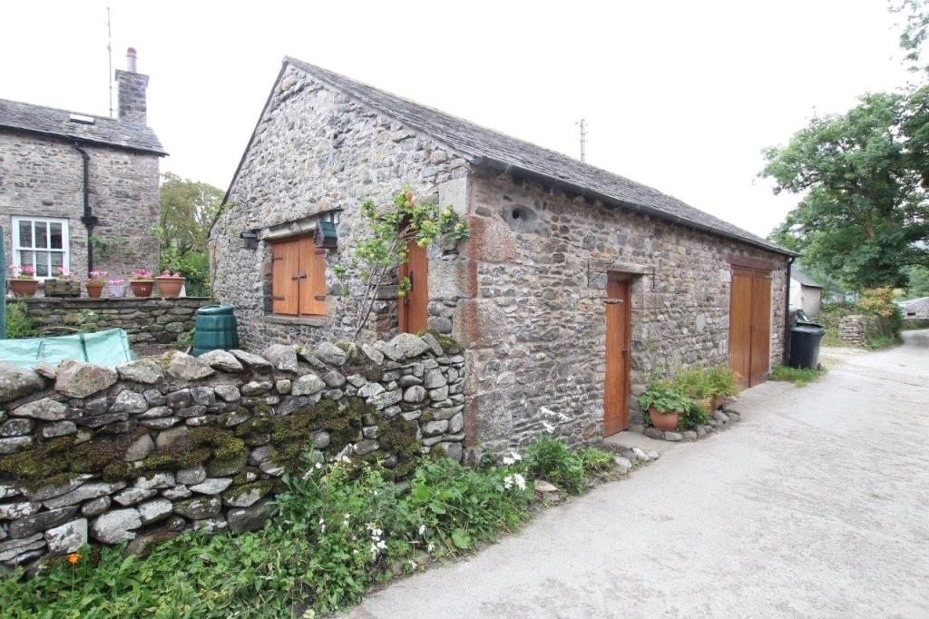 3 bedroom semidetached house for sale in High Hallbeck Cottage