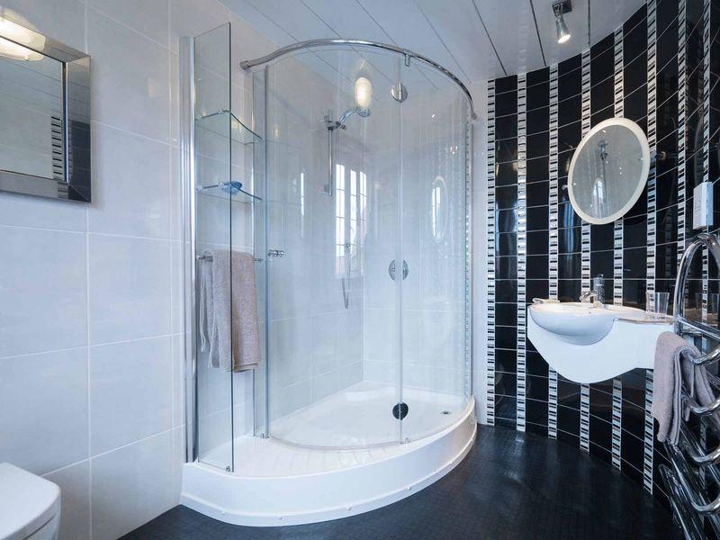 Bathroom Design East Yorkshire 4 bedroom detached house for sale in knedlington old hall, howden Bathroom Design East Yorkshire 4 bedroom detached house for sale in knedlington old hall, howden