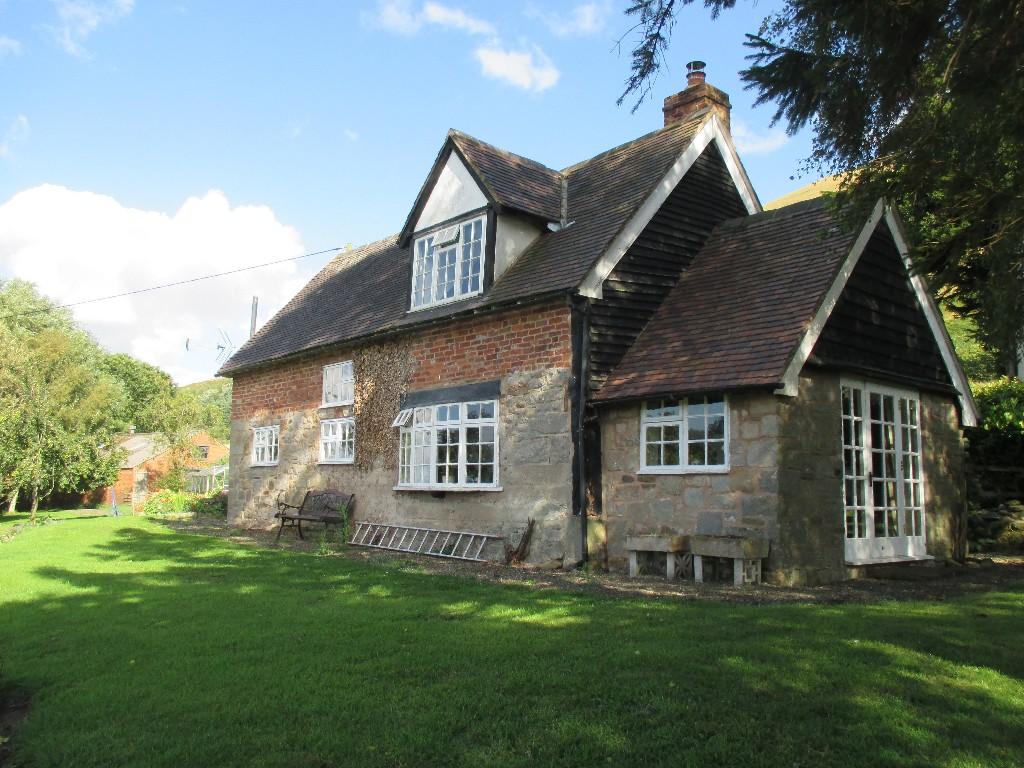 2 bedroom cottage for sale in The Cottage, Penkridge Hall, Leebotwood