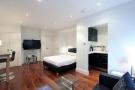 Flat in Sloane Avenue...