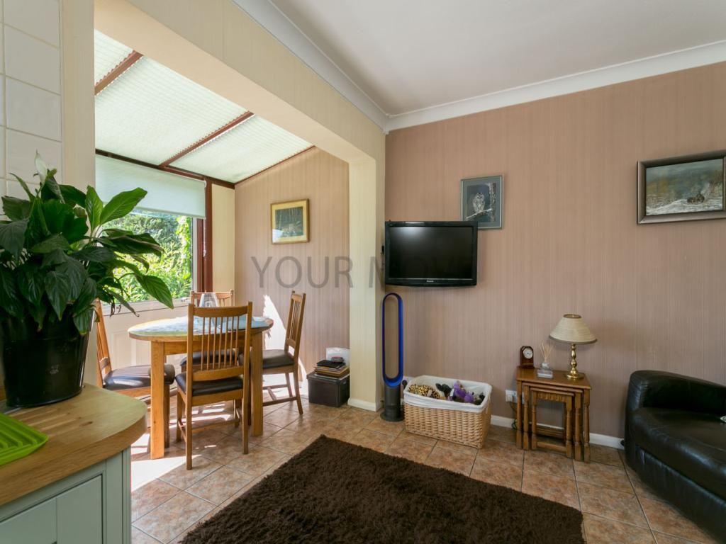 4 bedroom semidetached house for sale in Holly Drive, Chingford