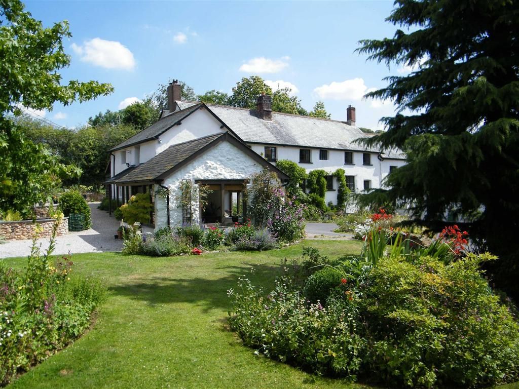 5 bedroom detached house for sale in Kenn, Exeter, Devon, EX6, EX6