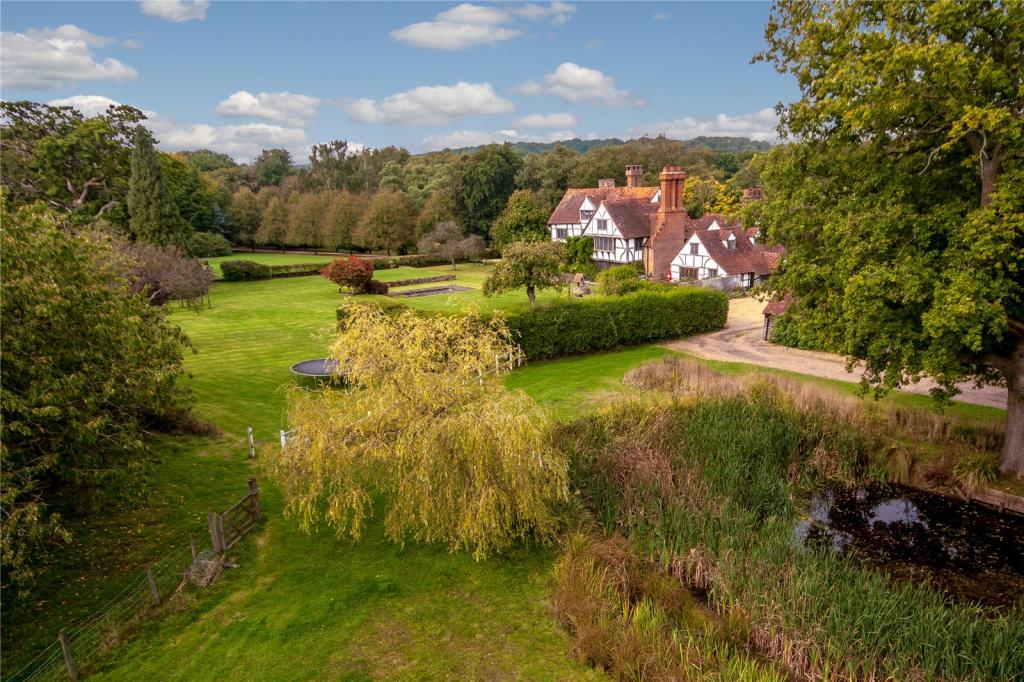 8 bedroom character property for sale in Somersbury Lane, Ewhurst