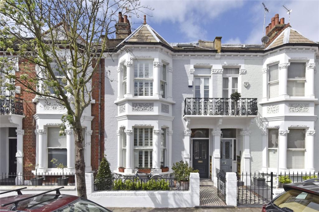 4 bedroom terraced house for sale in Felden Street, Fulham, London, SW6, SW6