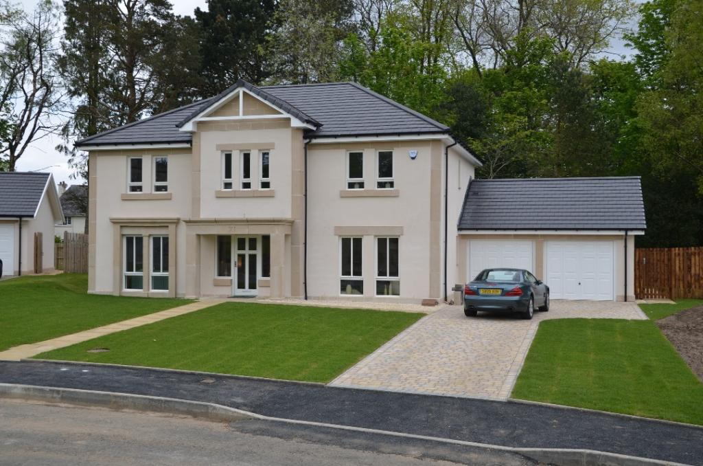 5 bedroom detached house for sale in Montfort Park, Barrhead Road