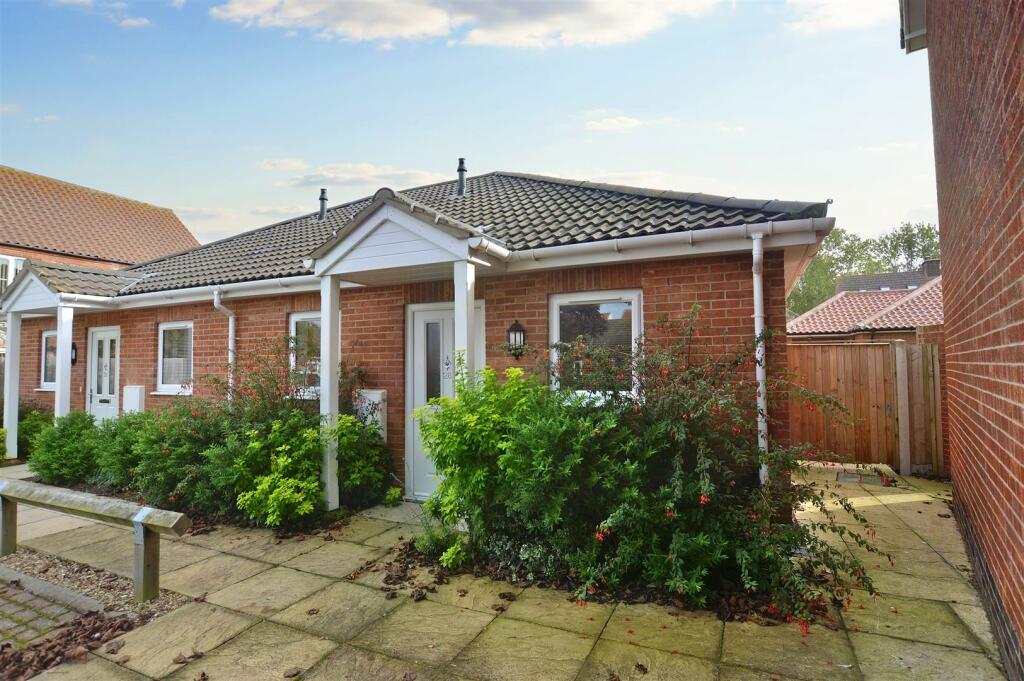 Bedroom Semi Detached Bungalow For Sale In Huntley Crescent