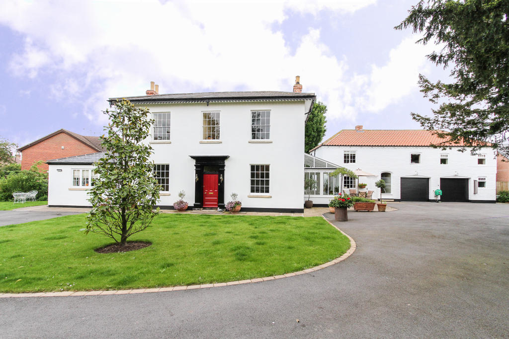 6 bedroom detached house for sale in Holly House,Old Bawtry Road