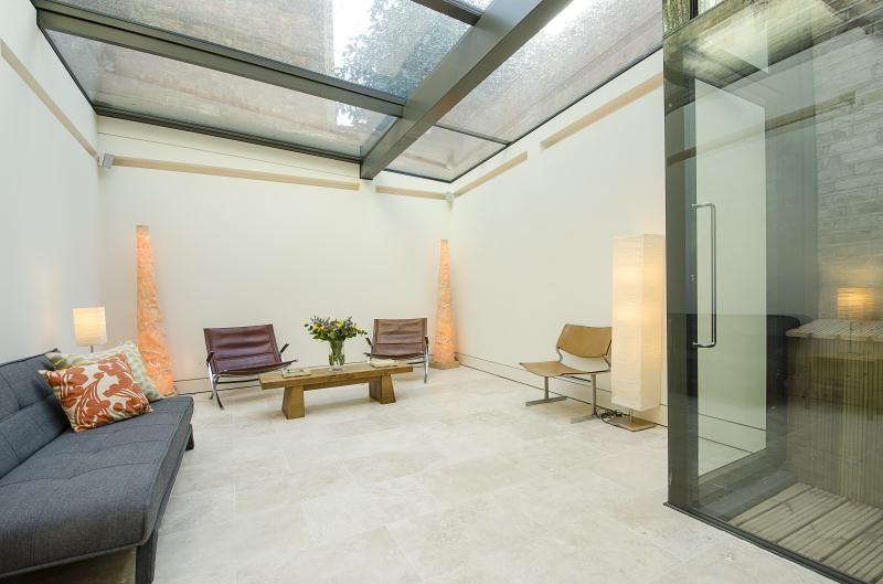 4 bedroom terraced house for sale in Wilkes Street, London, E1, E1