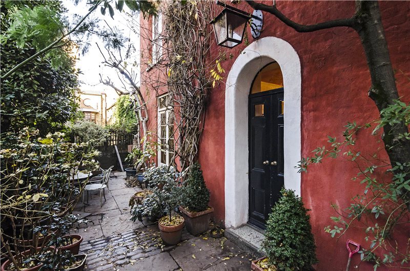 4 bedroom semidetached house for sale in Heneage Street, London, E1, E1