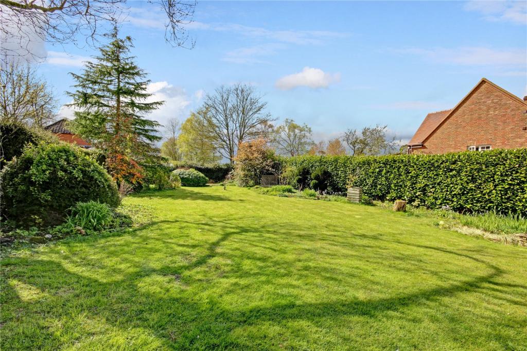 4 bedroom semidetached house for sale in The Green, Urchfont, Devizes