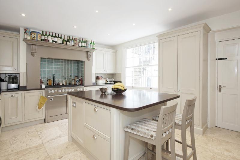 4 bedroom terraced house for sale in Noel Road, London, N1, N1