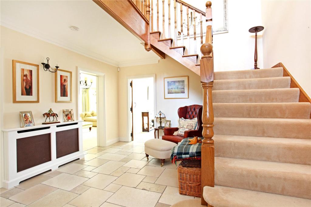5 bedroom detached house for sale in Scotts Grove Road, Chobham, Surrey