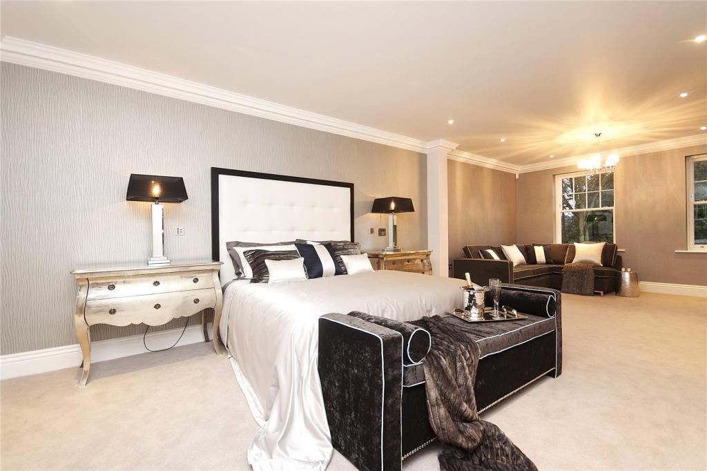 5 bedroom detached house for sale in Friary Road, Ascot, Berkshire, SL5, SL5