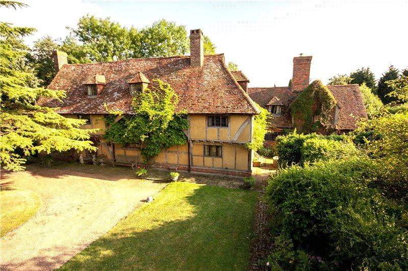 6 bedroom detached house for sale in Troy Lane, Edenbridge, Kent, TN8, TN8