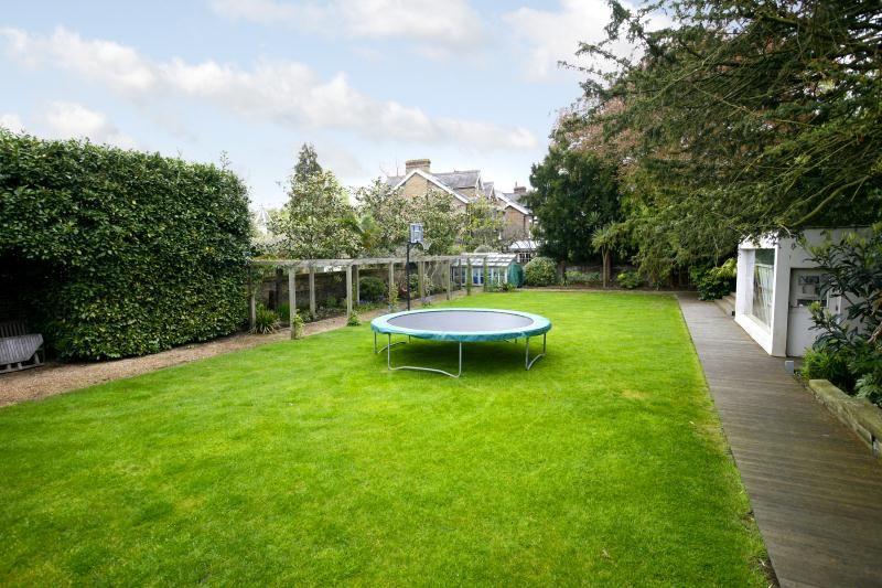 6 bedroom detached house for sale in Kew Road, Richmond, TW9, TW9