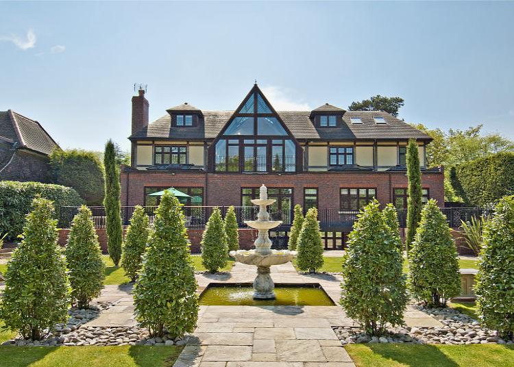 8 bedroom house for sale in Stradbroke Drive, Chigwell, Essex, IG7 5QY, IG7