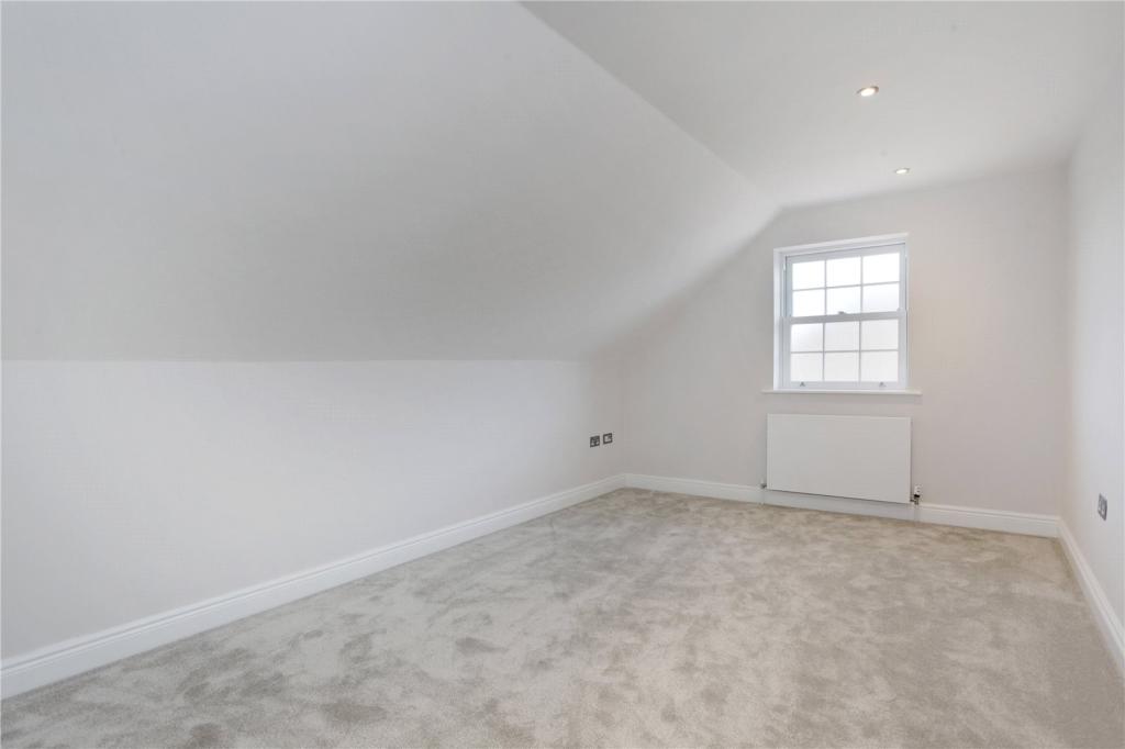 7 bedroom detached house for sale in Hoe Lane, Abridge, Essex, RM4, RM4