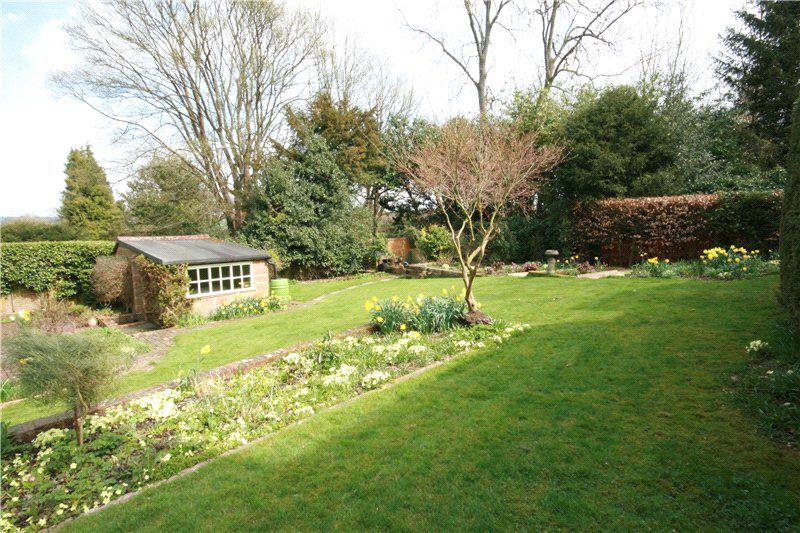 4 bedroom detached house for sale in Tupwood Lane, Caterham, Surrey