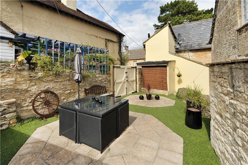 6 bedroom semidetached house for sale in Northleach, Cheltenham