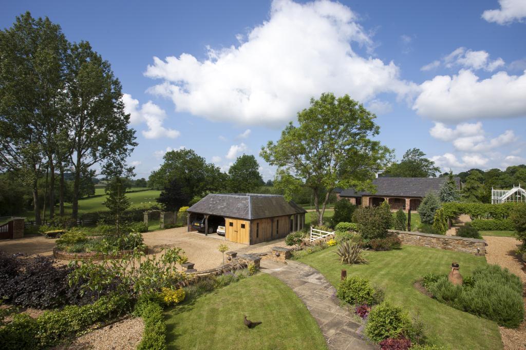 5 bedroom detached house for sale in Badby, Daventry, Northamptonshire