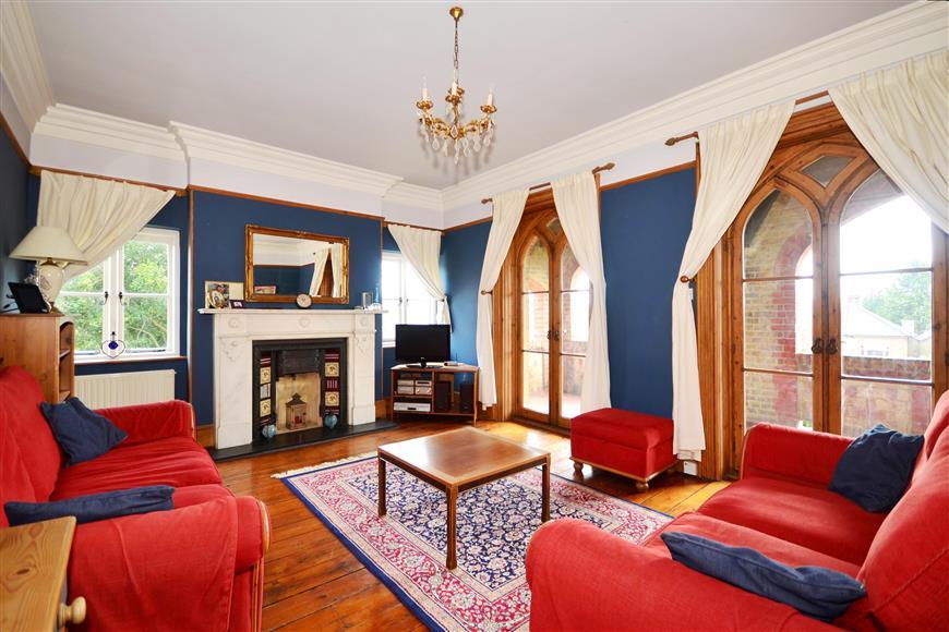 6 bedroom character property for sale in Hever Gardens, Maidstone, Kent