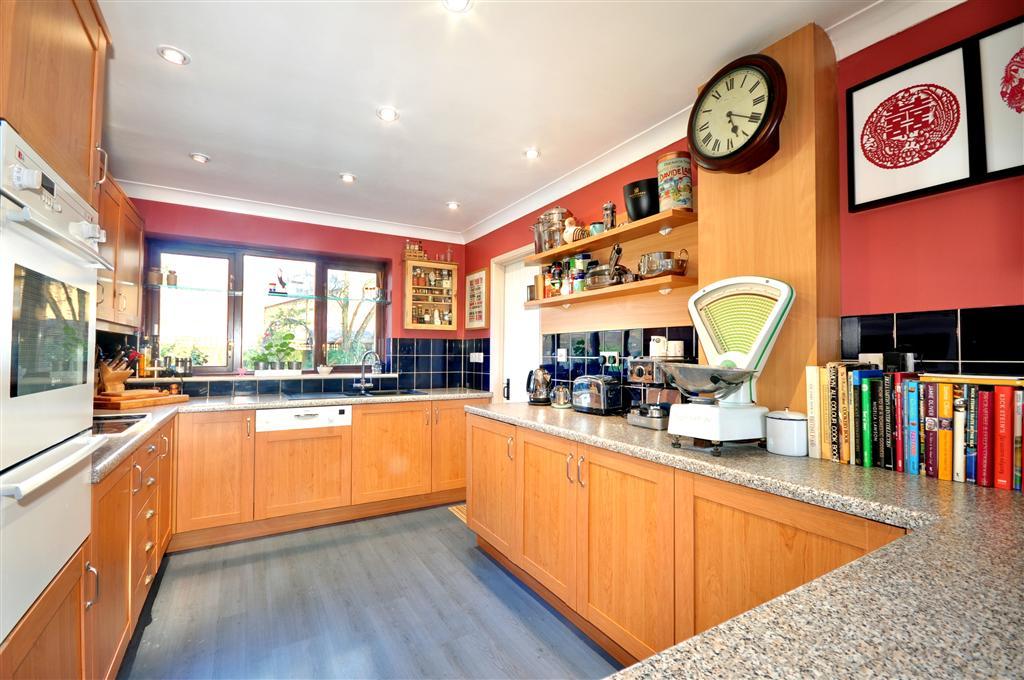 5 bedroom detached house for sale in Upnor Road, Upnor, Rochester, Kent