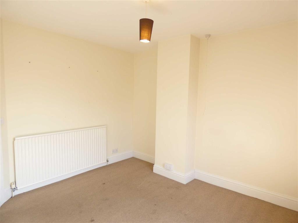 3 bedroom terraced house for sale in Keddington Road, Louth, LN11