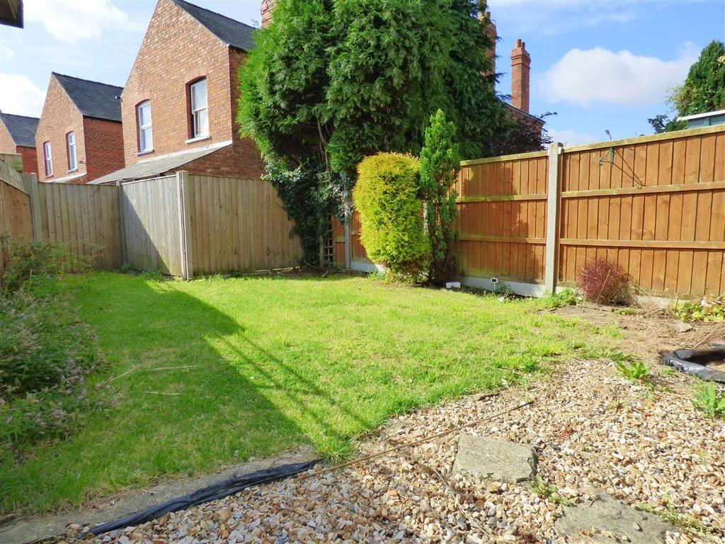 3 bedroom terraced house for sale in Keddington Road, Louth, LN11