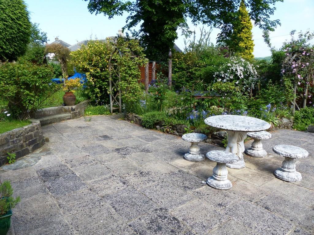 5 bedroom semidetached house for sale in Westville Road, Ilkley NO