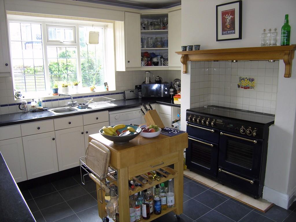 4 bedroom detached house for sale in Park Crescent, Guiseley, LS20