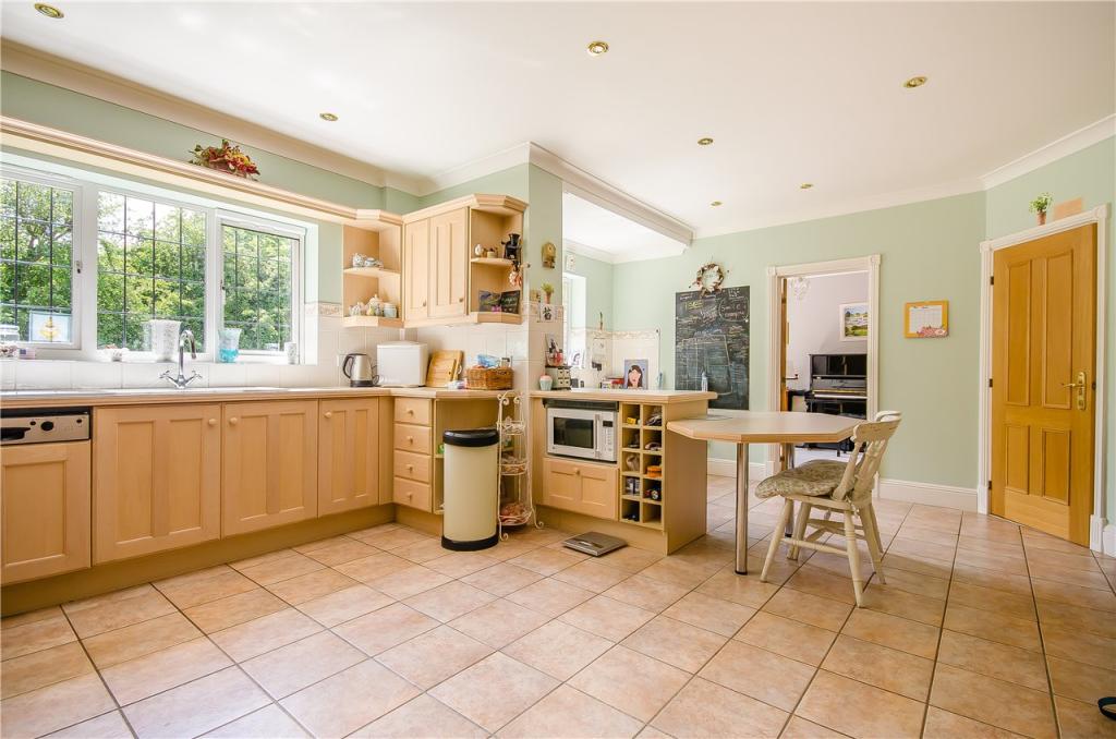 5 bedroom detached house for sale in High Meadow, Harston, Cambridge, CB22